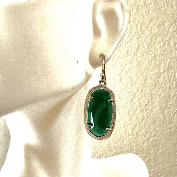 Kendra Scott Dani earrings in gold and emerald cat's eye - Picture 4 of 9
